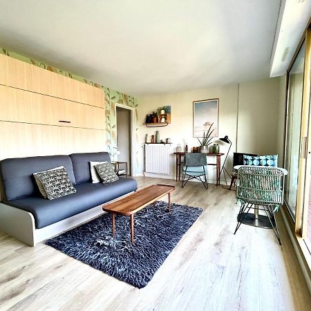 Beau Studio Terrasse Vue Jardin - A 2 Pas De La Mer Deauville Zewnętrze zdjęcie