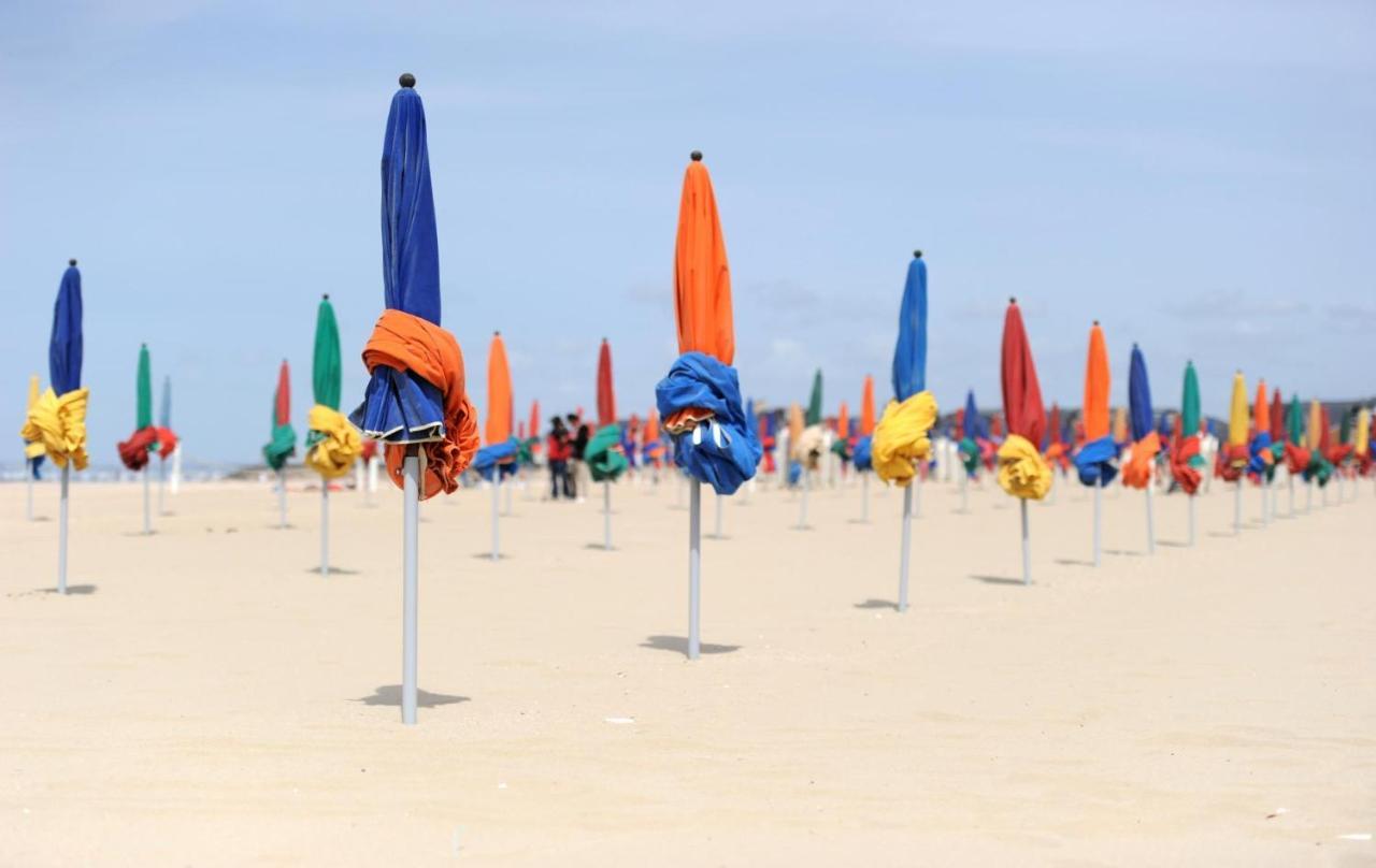 Beau Studio Terrasse Vue Jardin - A 2 Pas De La Mer Deauville Zewnętrze zdjęcie