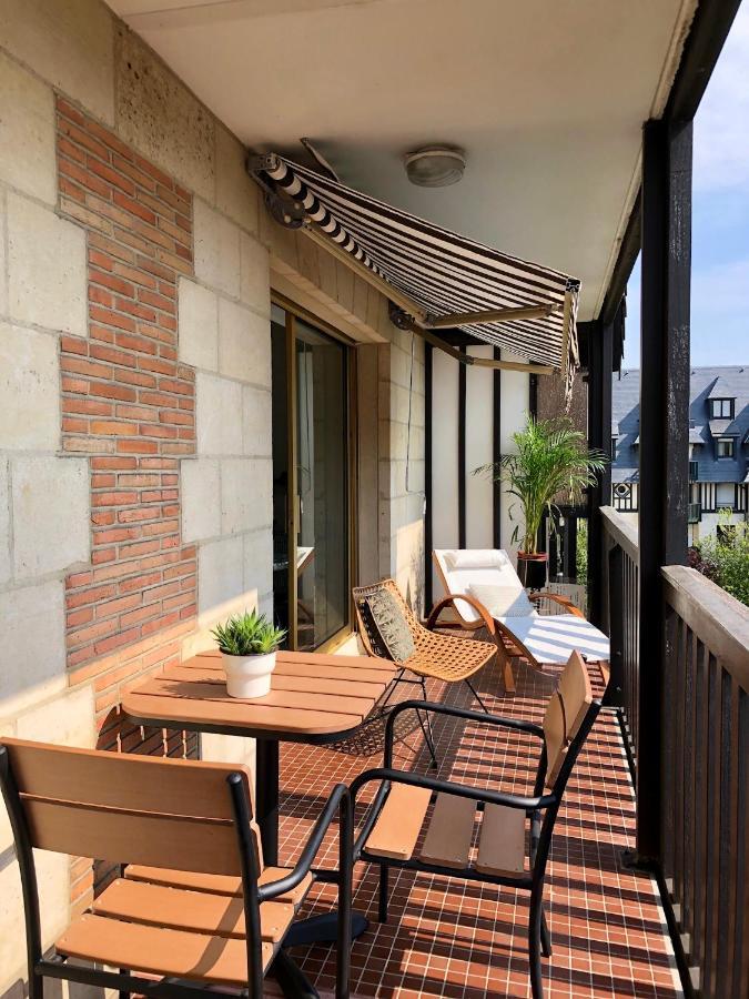 Beau Studio Terrasse Vue Jardin - A 2 Pas De La Mer Deauville Zewnętrze zdjęcie