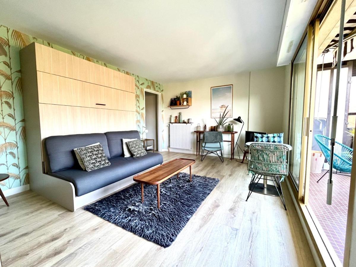Beau Studio Terrasse Vue Jardin - A 2 Pas De La Mer Deauville Zewnętrze zdjęcie