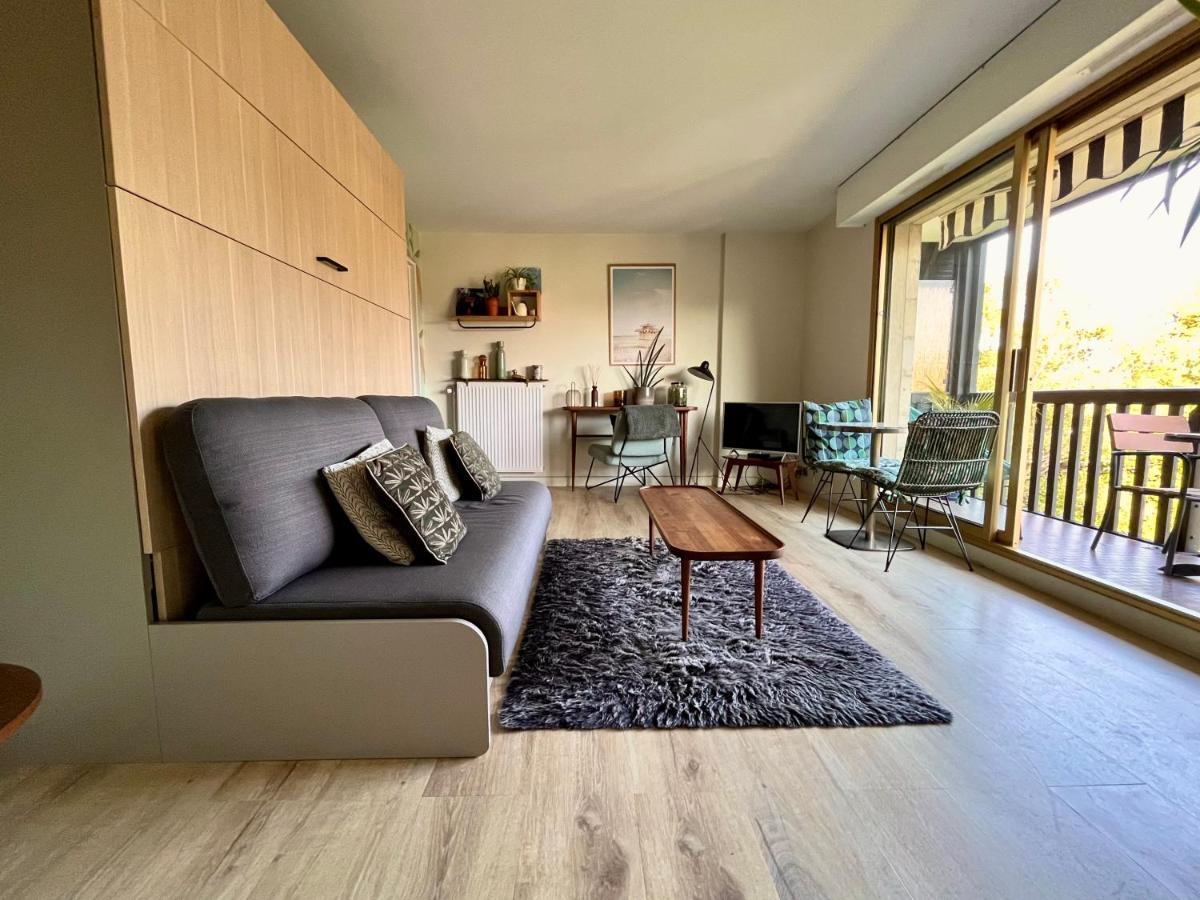 Beau Studio Terrasse Vue Jardin - A 2 Pas De La Mer Deauville Zewnętrze zdjęcie